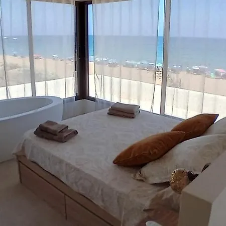 Primera Linea Villa *